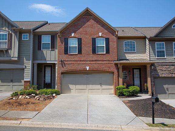 2nd image of 3325 Castleberry Village Cir