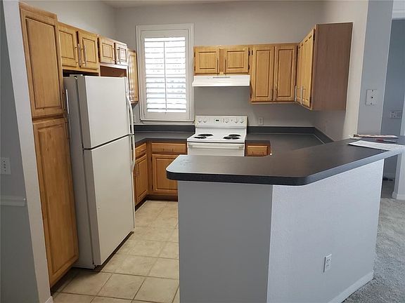 3rd image of 3307 Greenwich Village Blvd APT 103