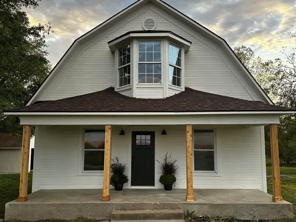 808 SW O, Holden, MO 64040