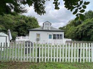 6967 Woodsville Rd, Gloucester, VA 23061