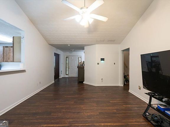 2nd image of 215 Highgrove Dr