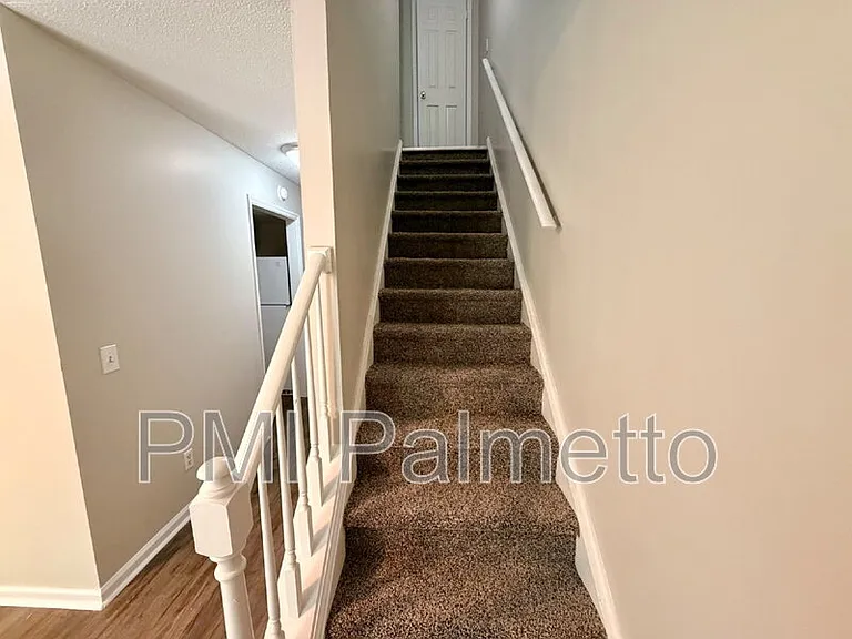 33 Chestnut Ferry Rd #202 — Photo 12