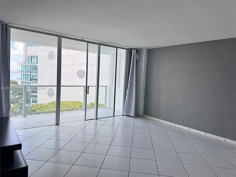 3301 NE 5th Ave #706 — Photo 30