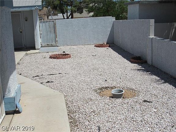 3rd image of 7028 Quarry Dr