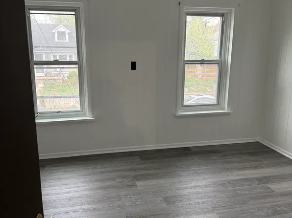 20 W 5th Ave, Coatesville, PA 19320