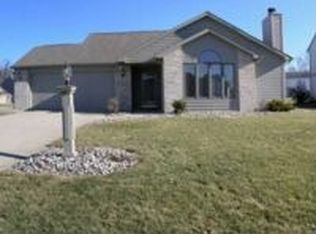 10522 Cherry Creek Rd, Fort Wayne, IN 46818