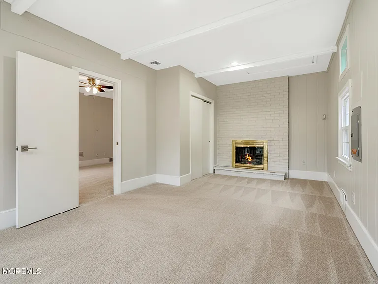 429 Lake Ave — Photo 22