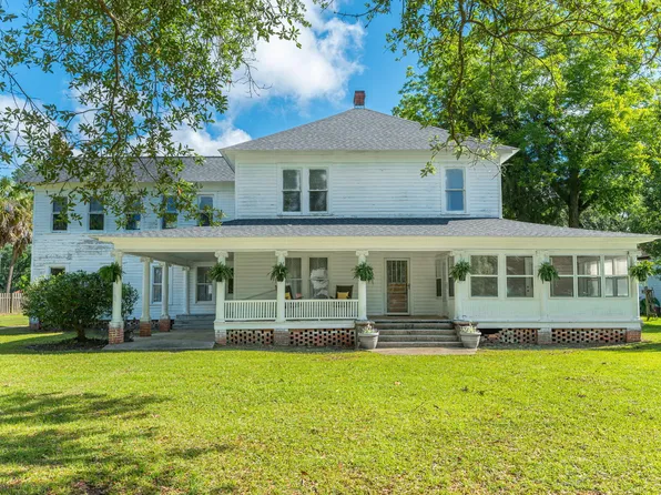 21131 Seminole St, Florala, AL 36442