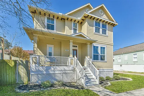 1815 28th St Photo 1