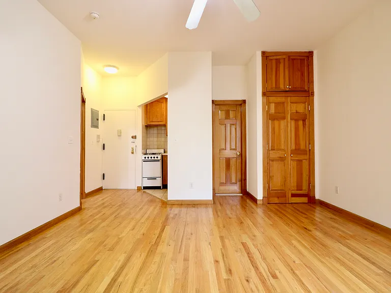 338 W 77th St #5B — Photo 1