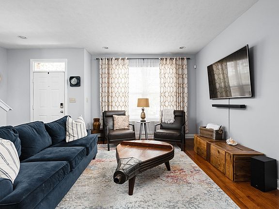 4th image of 2411 N Park Ave