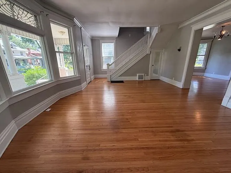1600 W Callender Ave — Photo 6
