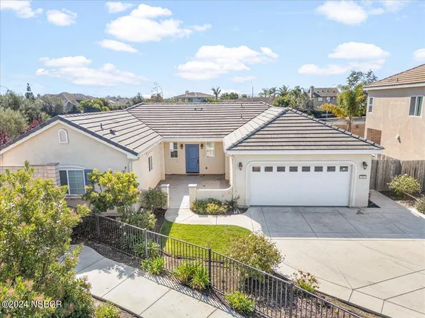 1402 W Heritage Way, Santa Maria, CA 93458