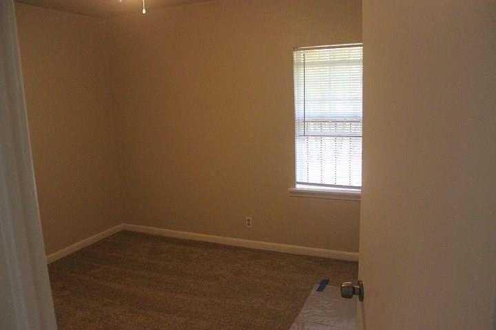 2nd image of 2821 Seaton Dr