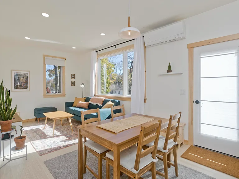 13A Oliver St — Photo 3