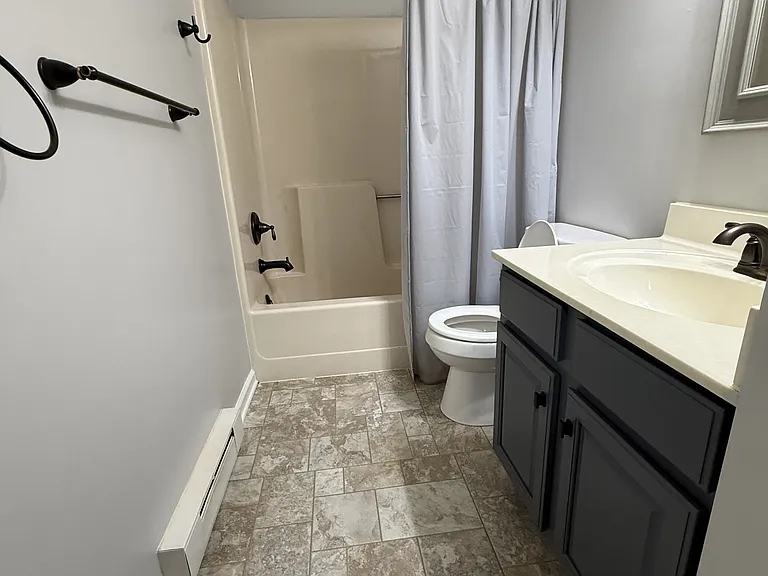 107 Hamilton Ave #107 — Photo 5