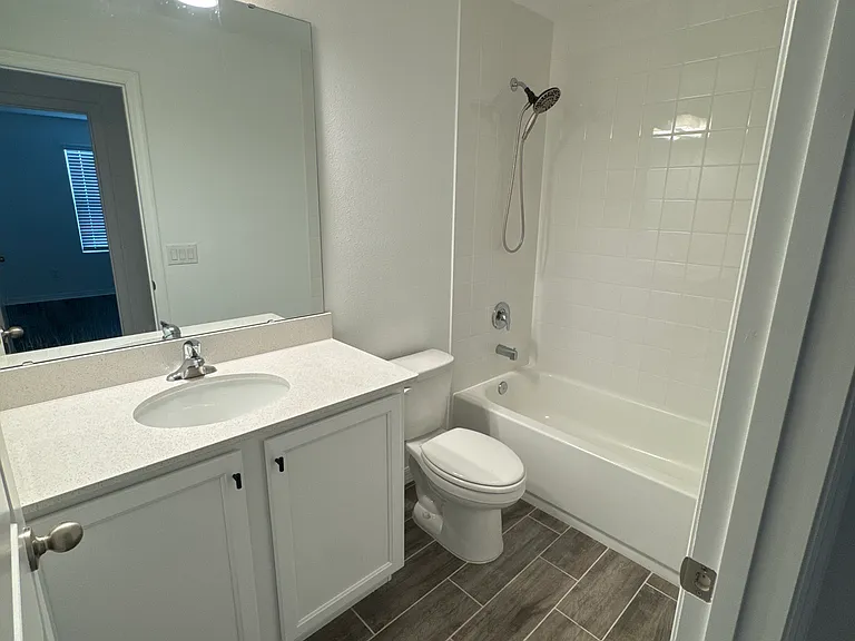 6577 Quest St — Photo 5