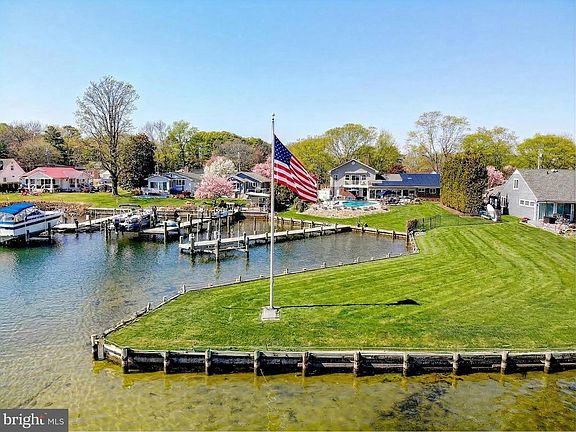 3rd image of 8113 Ventnor Rd