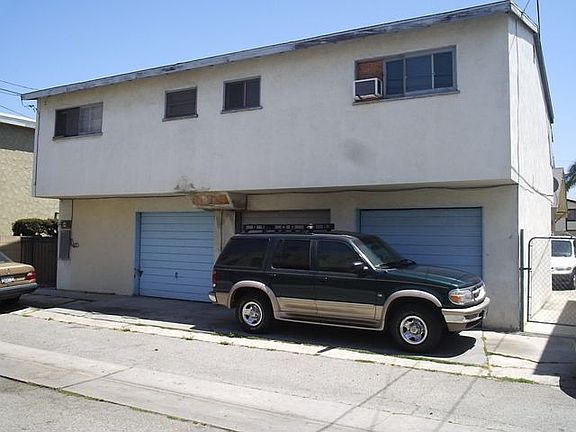 2nd image of 1117 W 164th St