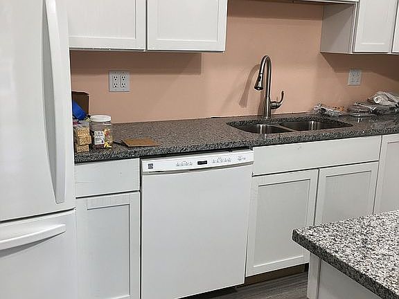 4th image of 404 W South St