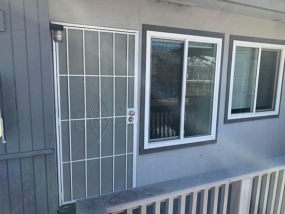 3rd image of 801 Coronado Ct APT B