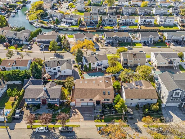 3822 Greentree Drive, Oceanside, NY 11572