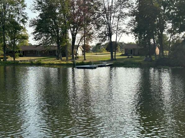 18490 Burtless Rd, Manchester, MI 48158