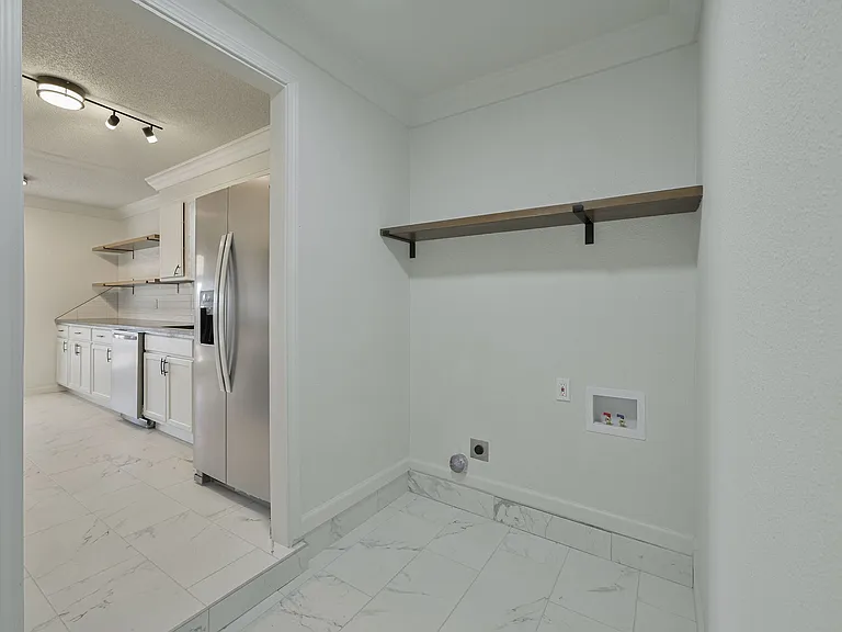 4001 SE 45th St — Photo 4