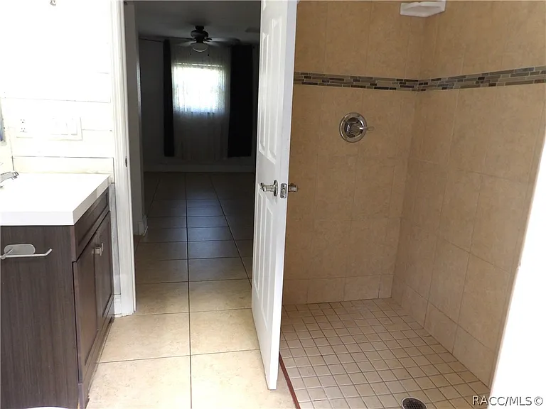 1006 Sherwood Ave — Photo 9