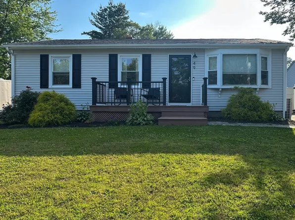 49 W Hill Rd, New Bedford, MA 02740