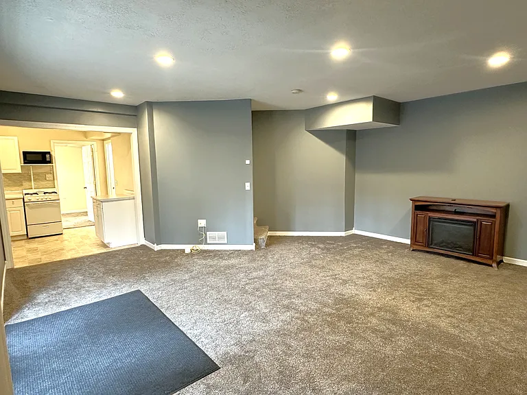 15493 Yellow Pine St NW — Photo 5