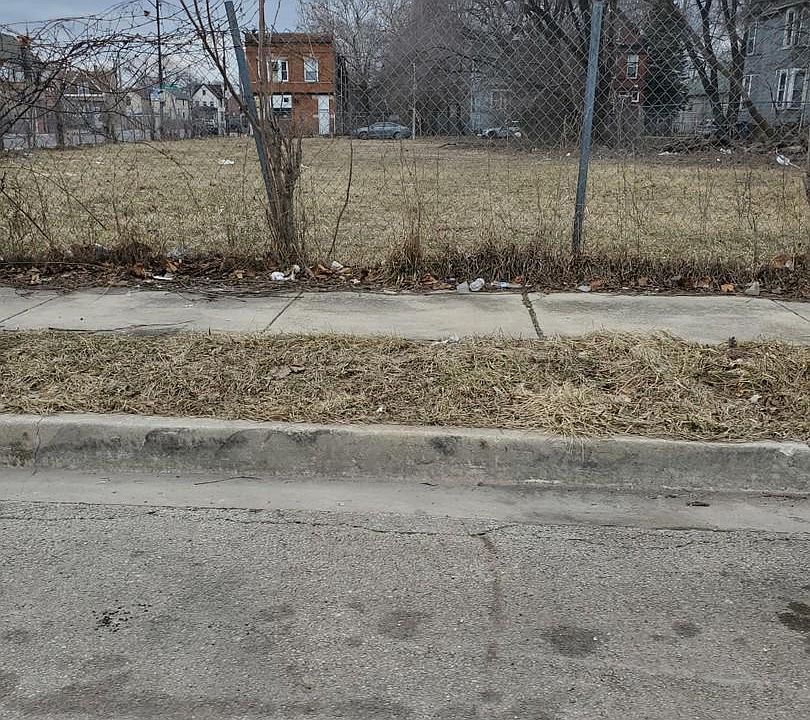 2nd image of 7056 S Kimbark Ave
