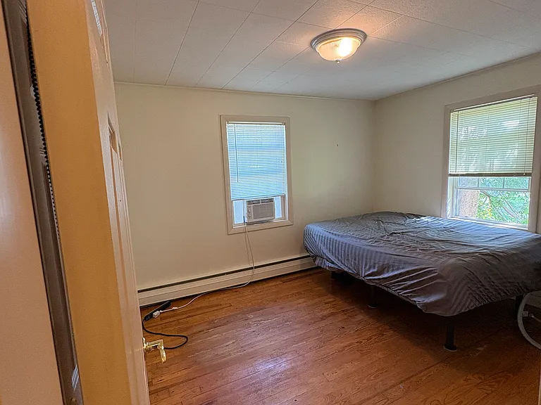 188 Stillwater Ave — Photo 7