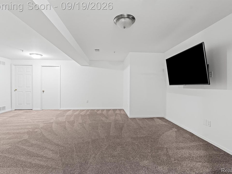 17103 Caitlin Cir, photo 11