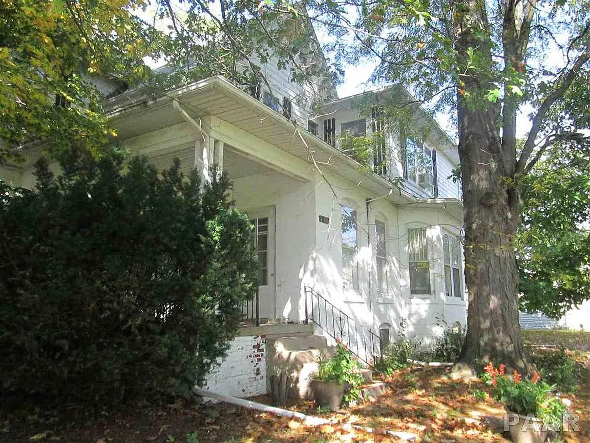 1403 N Bigelow St photo 1