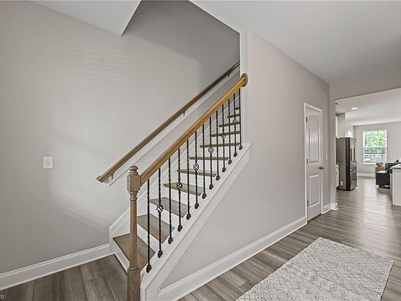 2nd image of 2030 Payne Rd