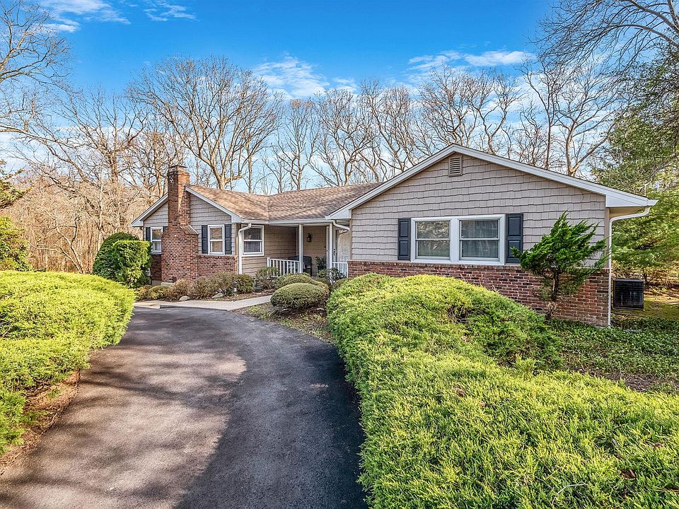 1st image of 714 Brewster Drive