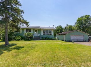 1013 River Ln, South Frontenac, ON K0H 1V0