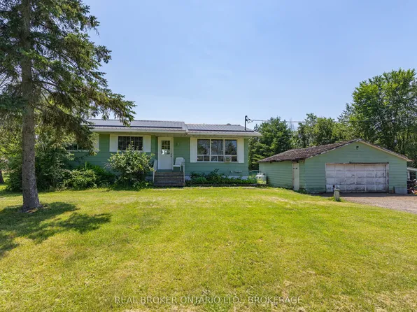 1013 River Ln, South Frontenac, ON K0H 1V0
