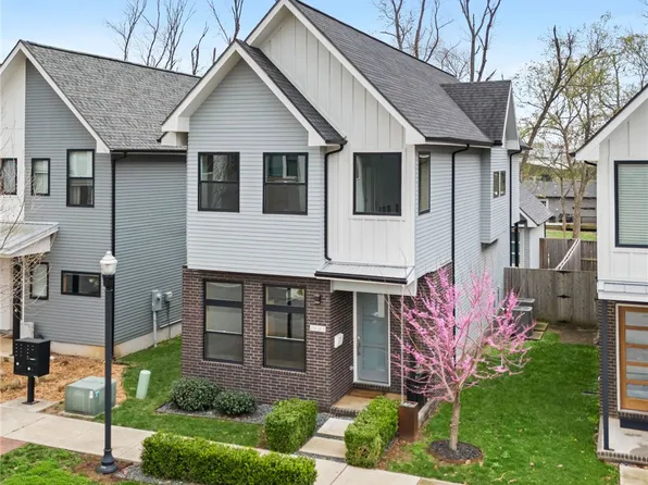 218 SE 7th St, Bentonville, AR 72712