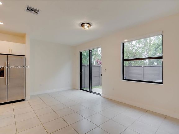 5th image of 15826 NW 91st Ave
