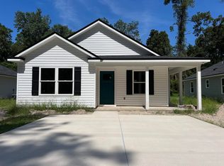 18 Squaw Rd, Crawfordville, FL 32327