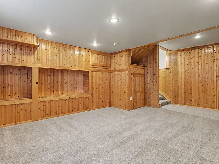 1430 Tamarisk Dr — Photo 25