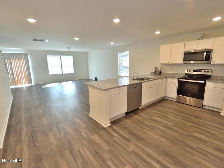 14 Antebellum Ct — Photo 9