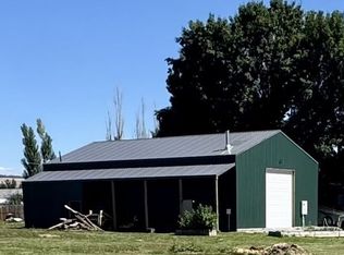 416 4th St, Summerville, OR 97876