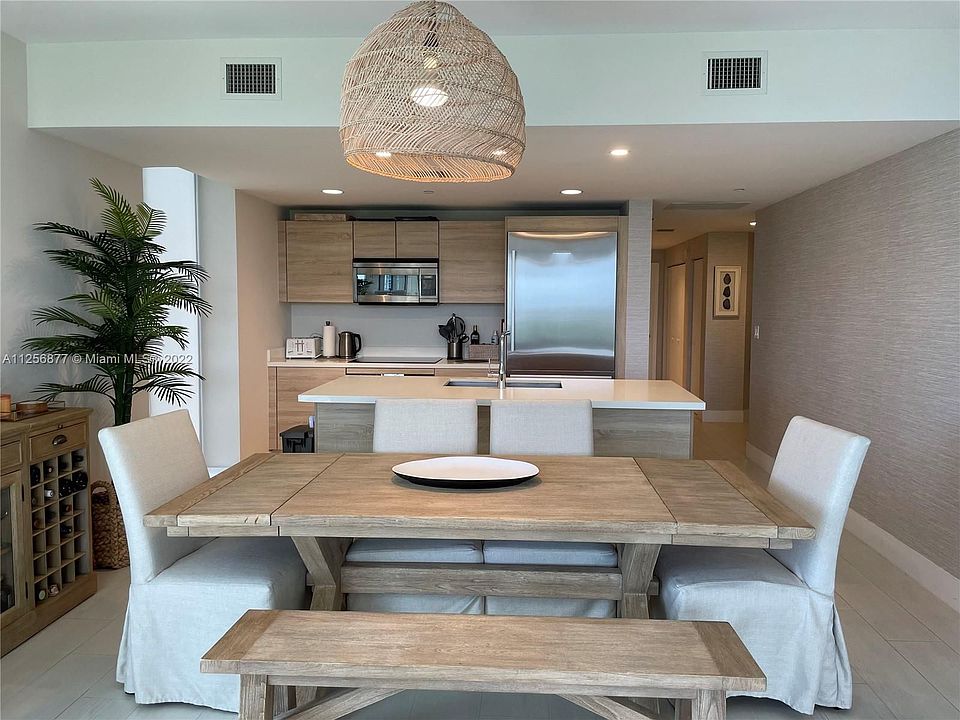 1st image of 16385 Biscayne Blvd #807