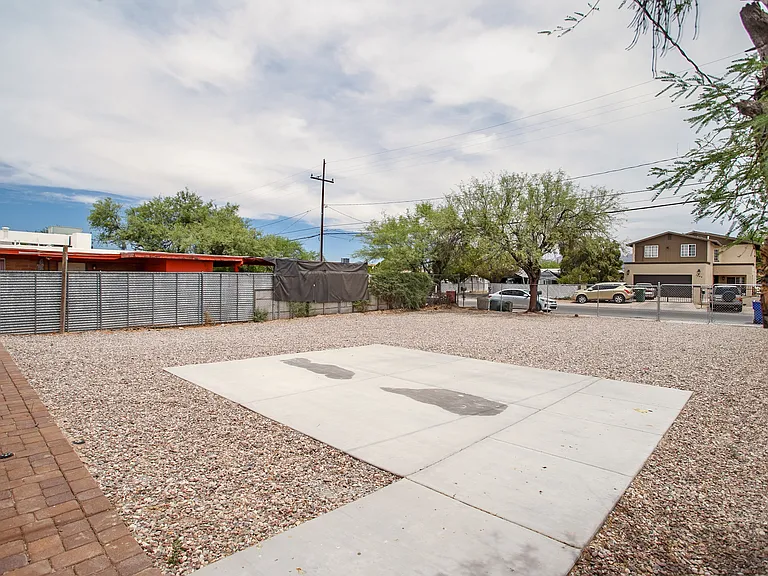 1349 W Hualpai Rd #2 — Photo 41