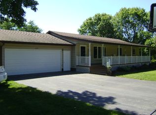 125 10th Ave SE, Cresco, IA 52136