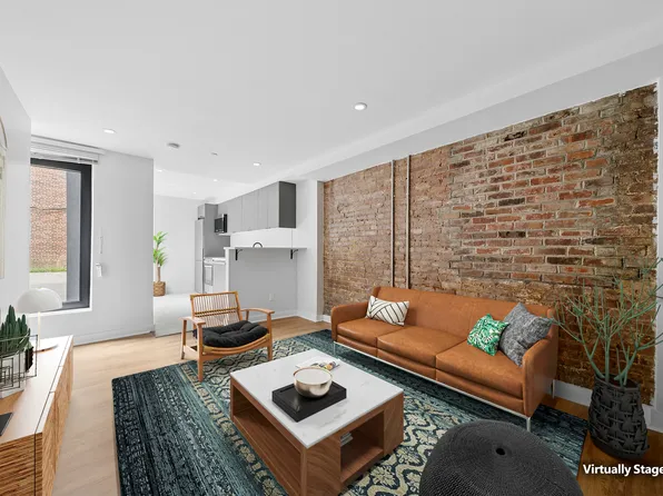 317 W 51st St, New York, NY 10019