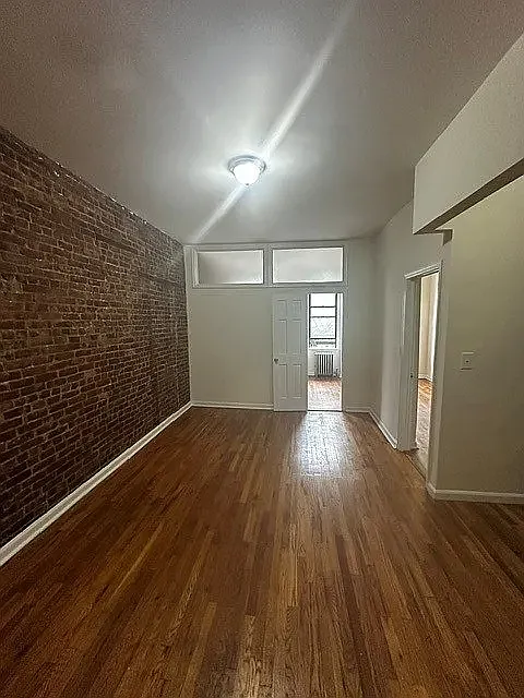 454 W 57th St #2A